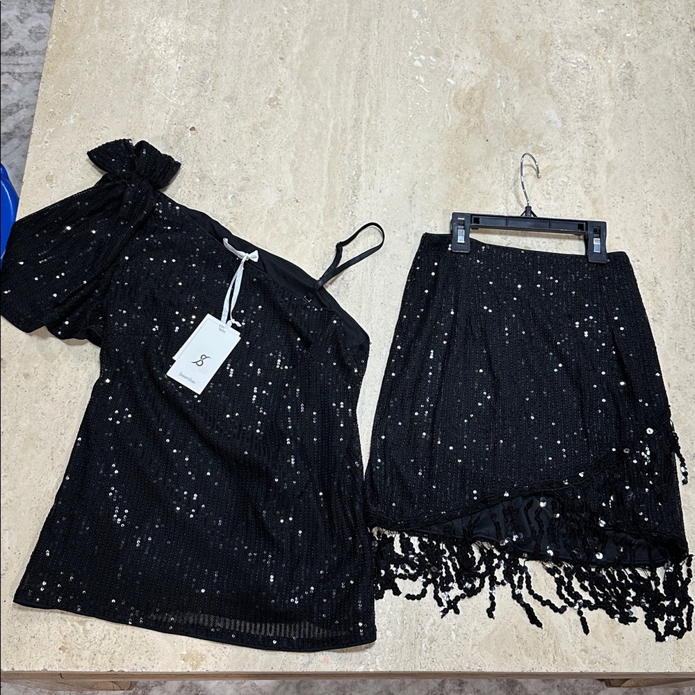 Elegant Sparkly Black Fringe Skirt and One Shoulder Matching Top NWT Size S‎ - Picture 4 of 6